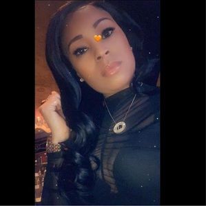 Meet your Posher, Delitha